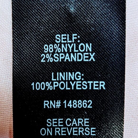 Torrid PlusโSize Babydoll Lace Crew Neck Sharkbite Hem Top 1X - Picture 11 of 16